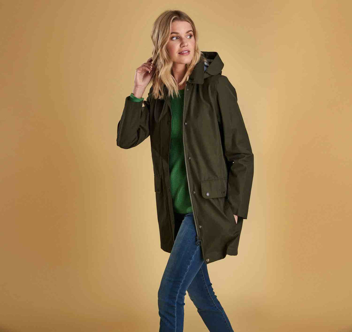 LWB0528OL52_ss19_front_model