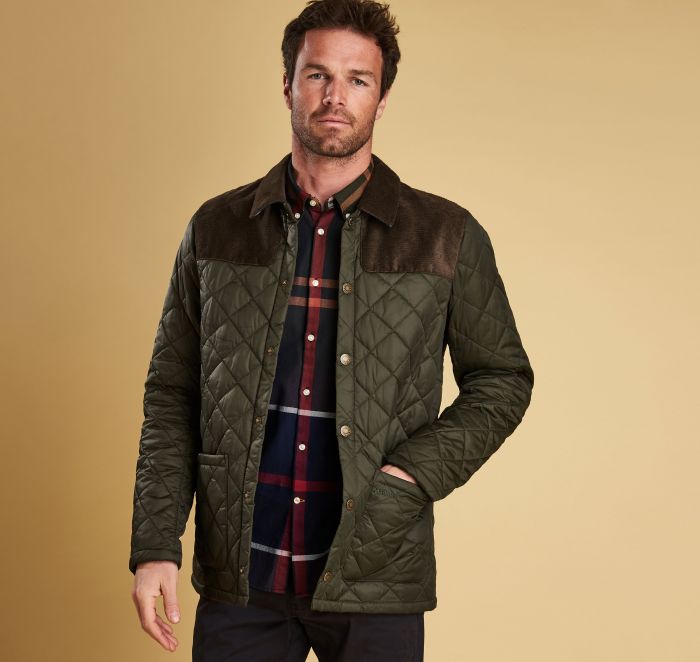 MQU1010SG71_aw18_front_model