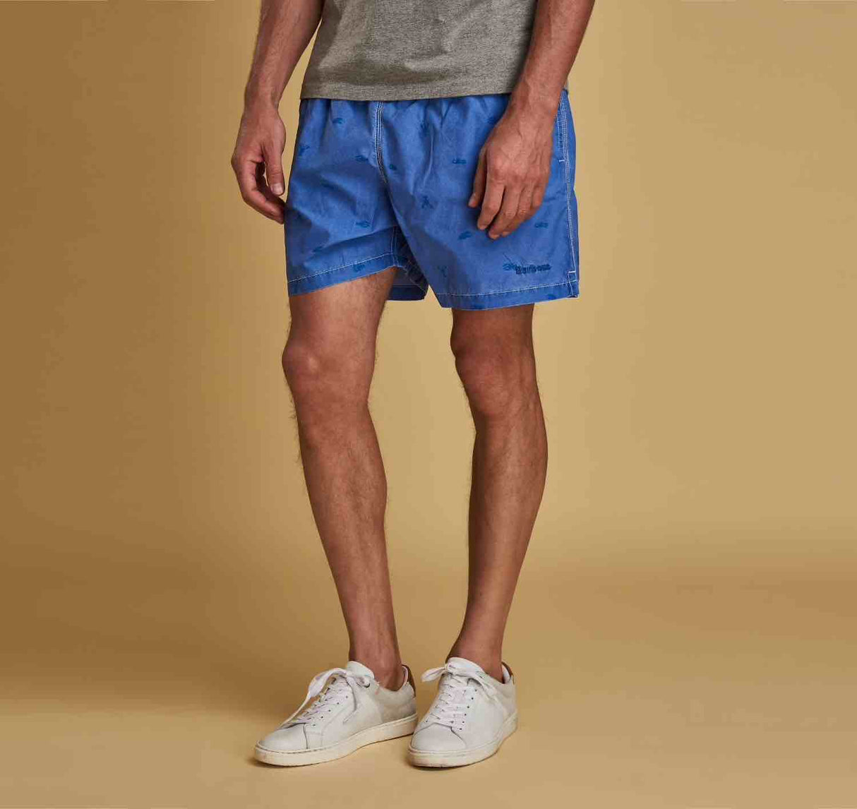 MSW0013BL33_ss19_front_model