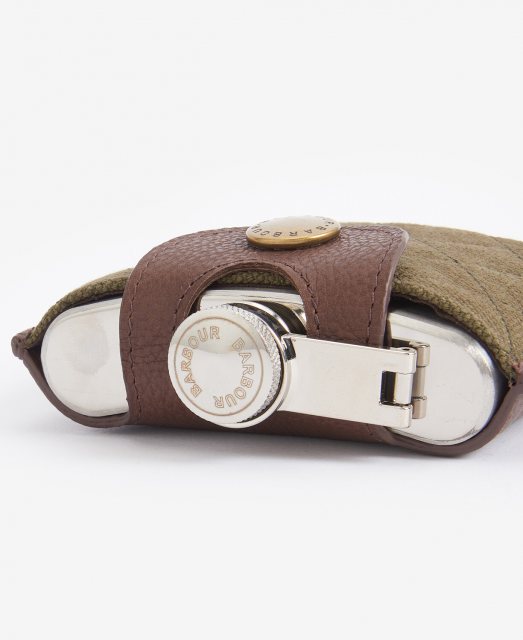 Quilted-Padbury-Hipflask-04