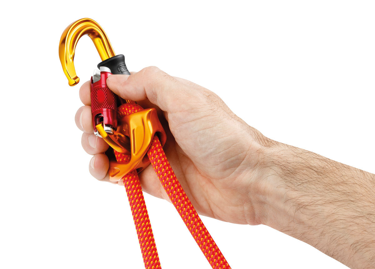 Sm'd Twist-Lock