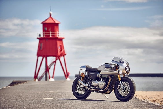 Triumph-Thruxton-R-BIT2-Barbour-International-Cafe-Racer-8CimpeGRfBWoVy
