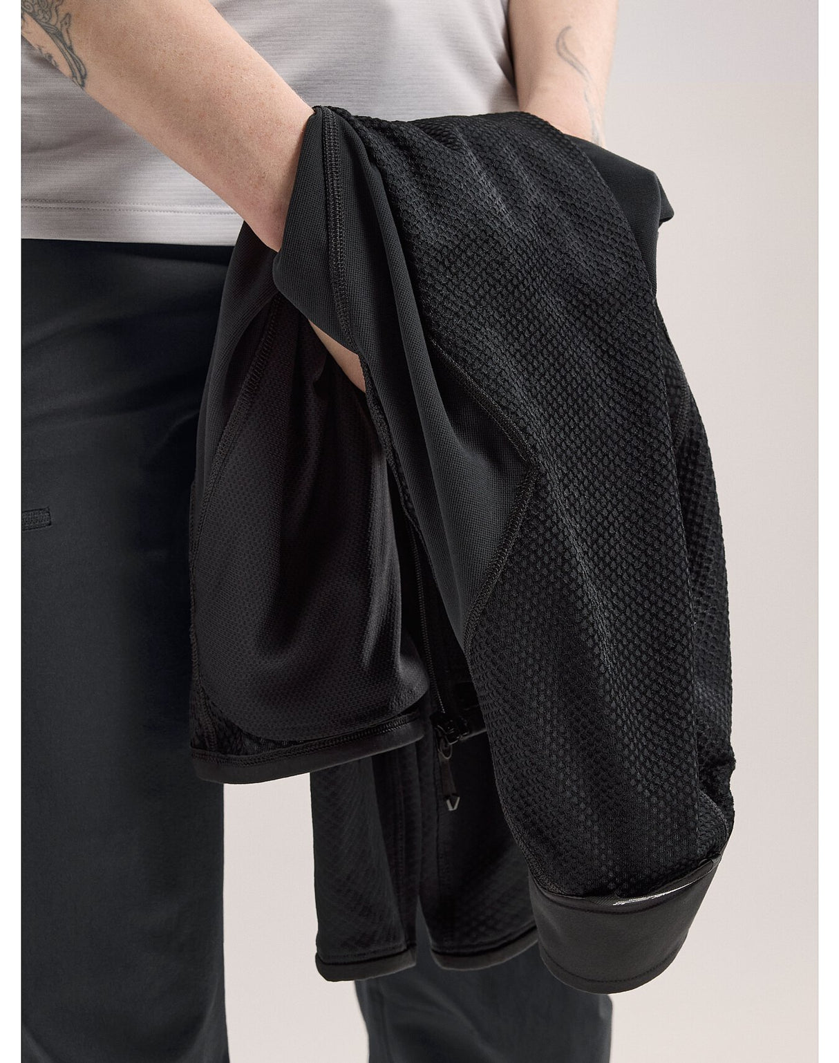 delta-jacket-black-3