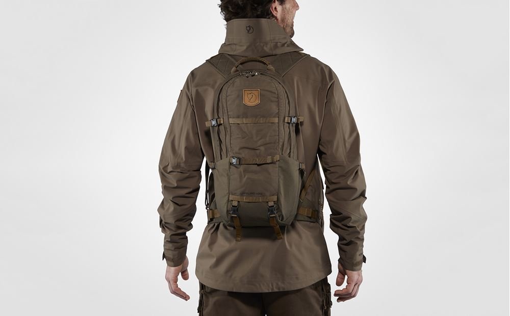 f27230_ss19_fvrk_lappland_hike_15_fjaellraeven_21