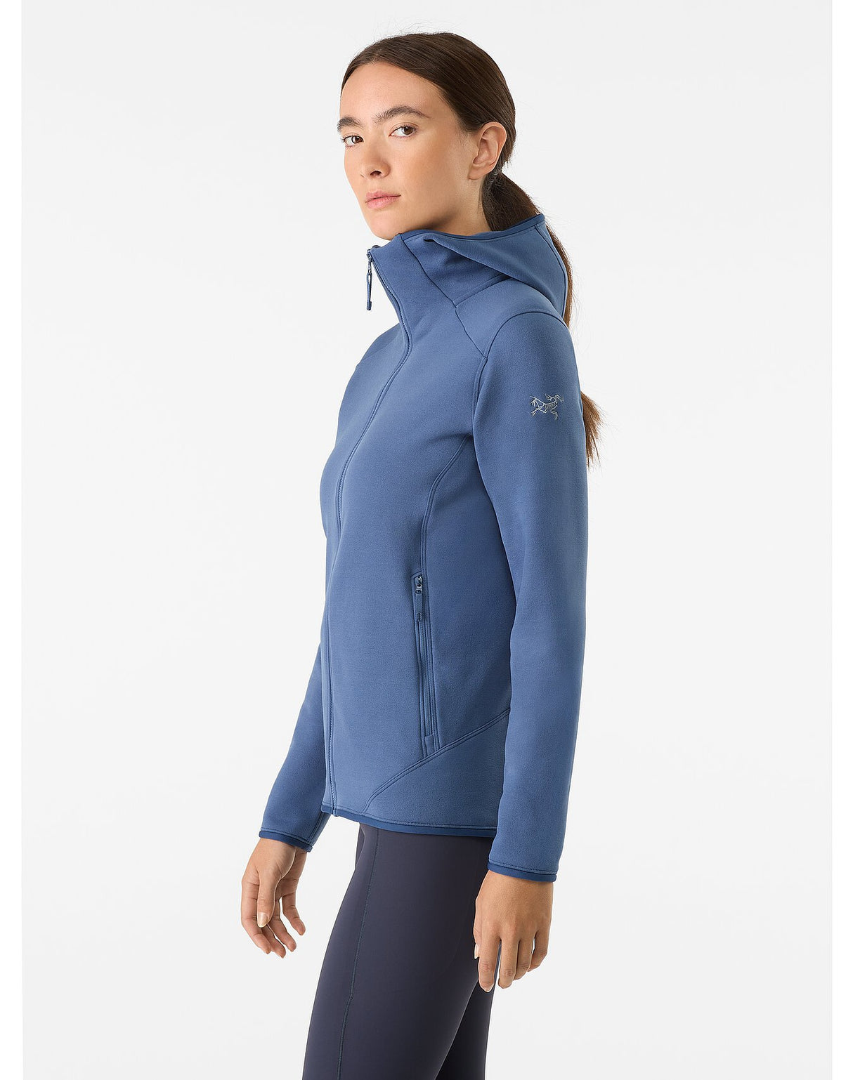 kyanite-hoody-moonlit-3