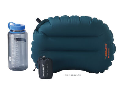 13181_thermarest_airhead_lite_pillow_deeppacific_regular_group_captionu1CTtkUEbpLi3