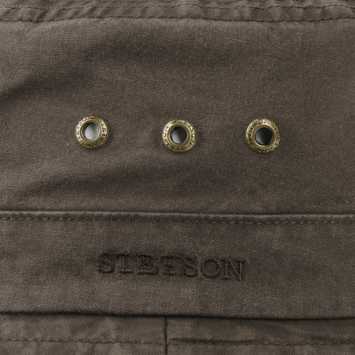 RESTON-VRIJETIJDSHOED-DONKERBRUIN-4