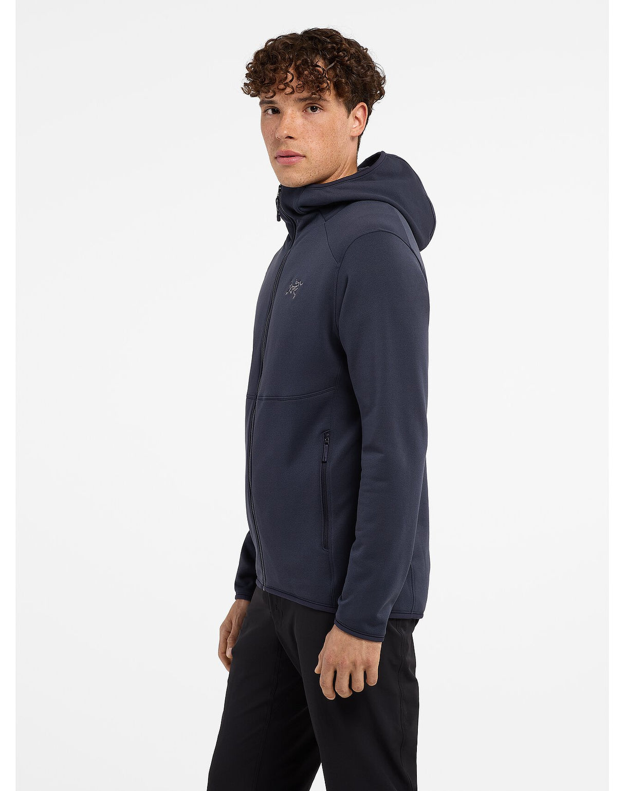 kyanite-hoody-sapphi-3