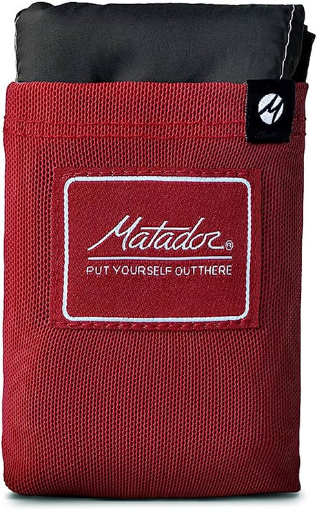 pocket-blanket-red